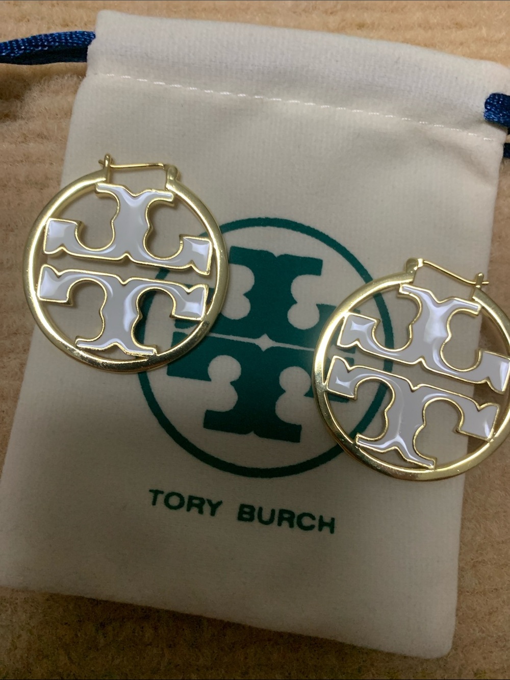 Tory Burch Gold and White Logo  Large Drop Hoop Earrings - Picture 2 of 5